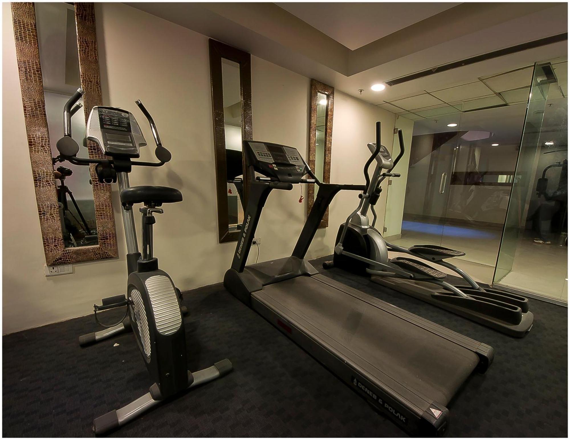 Hotel Aura - New Delhi Railway Station Εξωτερικό φωτογραφία